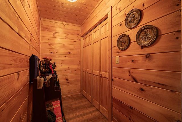 71 S Hidden Valley Drive, Ellijay, GA 30536