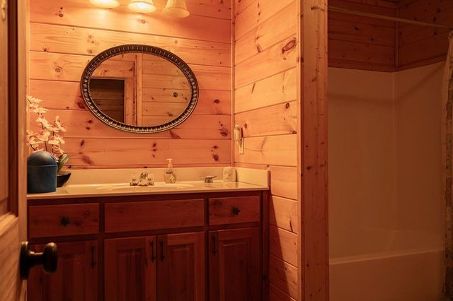 71 S Hidden Valley Drive, Ellijay, GA 30536