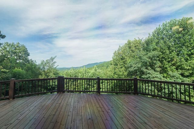 71 S Hidden Valley Drive, Ellijay, GA 30536