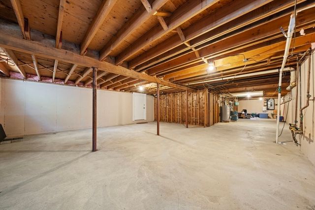 7 Eastway, Reading, MA 01867