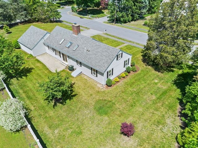 7 Eastway, Reading, MA 01867
