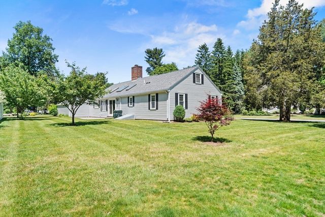 7 Eastway, Reading, MA 01867