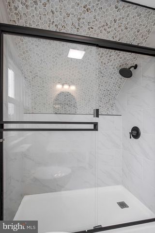 4 HAMPTON RD, Linthicum Heights, MD 21090