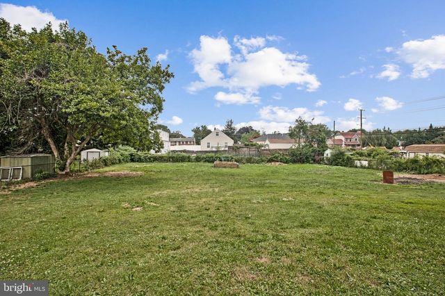 4 HAMPTON RD, Linthicum Heights, MD 21090