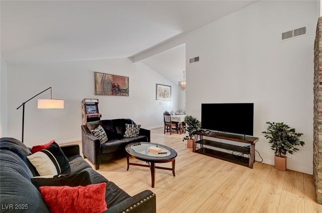 3736 Lindell Road, Las Vegas, NV 89103