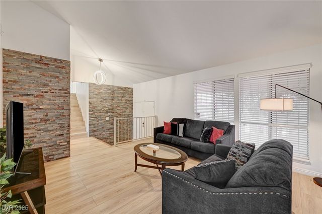 3736 Lindell Road, Las Vegas, NV 89103