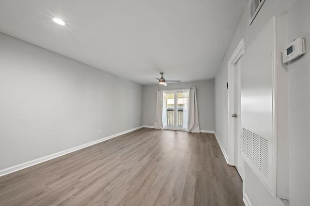 13151 Walden Road 188, Montgomery, TX 77356