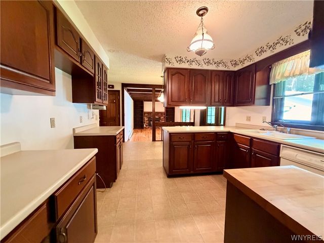 2776 Madonna Drive, Eden, NY 14057