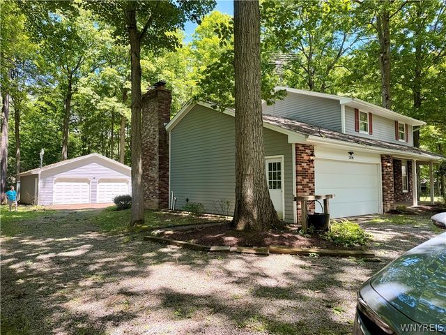 2776 Madonna Drive, Eden, NY 14057