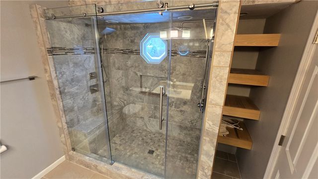 243 Augusta St, Mt Washington, PA 15211