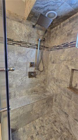 243 Augusta St, Mt Washington, PA 15211