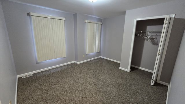 243 Augusta St, Mt Washington, PA 15211