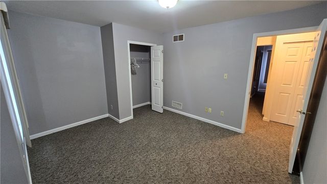 243 Augusta St, Mt Washington, PA 15211