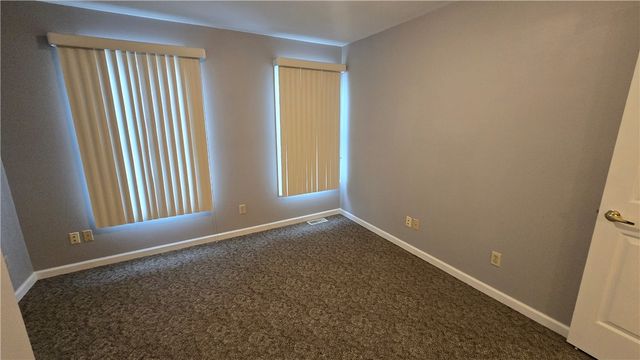 243 Augusta St, Mt Washington, PA 15211