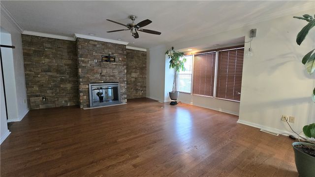 243 Augusta St, Mt Washington, PA 15211