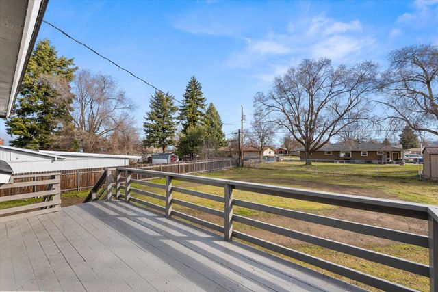 1711 S Evergreen Rd, Spokane Valley, WA 99037