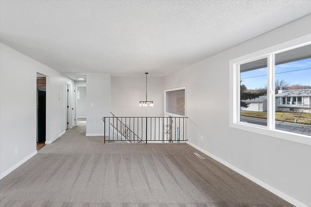 1711 S Evergreen Rd, Spokane Valley, WA 99037