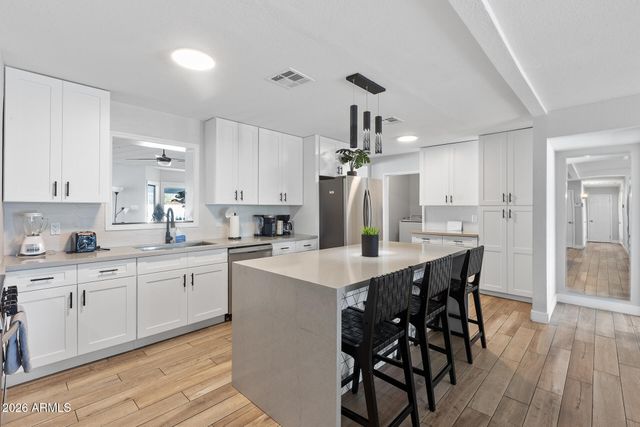 726 W 19TH Street, Tempe, AZ 85281