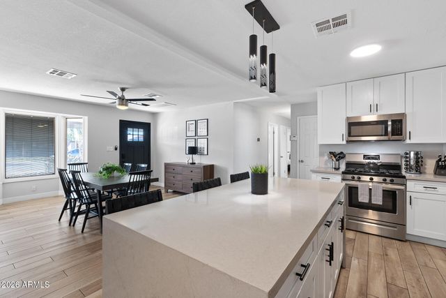 726 W 19TH Street, Tempe, AZ 85281