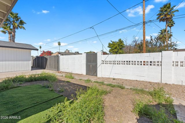 726 W 19TH Street, Tempe, AZ 85281