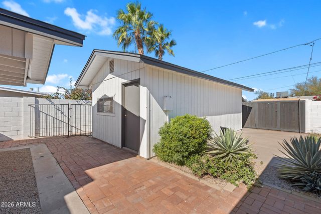 726 W 19TH Street, Tempe, AZ 85281