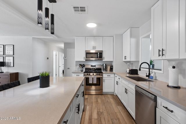 726 W 19TH Street, Tempe, AZ 85281