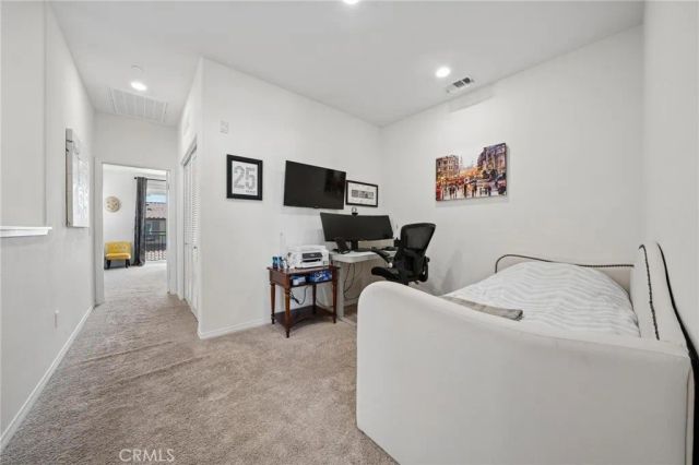 28780 Calle De La Paz, Valencia, CA 91354