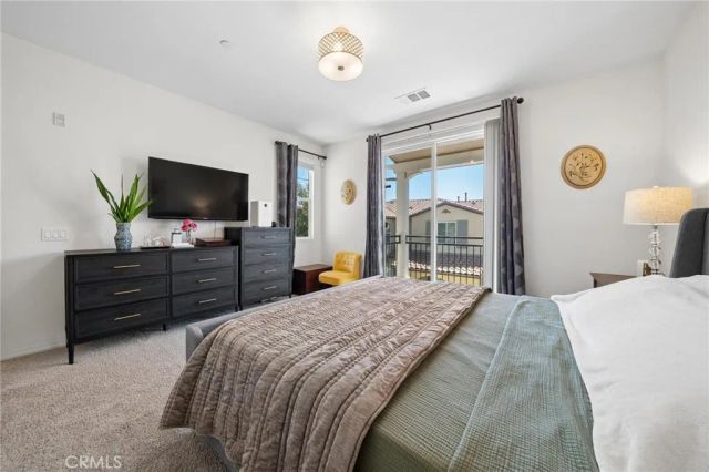 28780 Calle De La Paz, Valencia, CA 91354