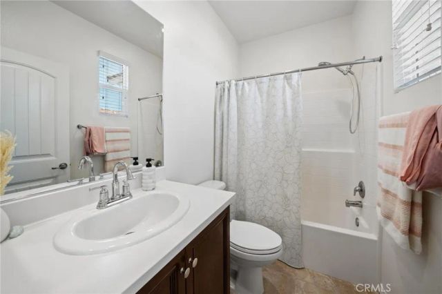 28780 Calle De La Paz, Valencia, CA 91354