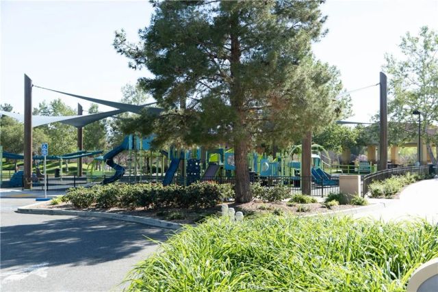 28780 Calle De La Paz, Valencia, CA 91354