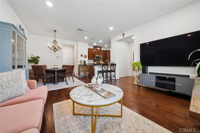 28780 Calle De La Paz, Valencia, CA 91354