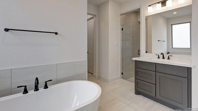 105 Rainwater Creek, Boerne, TX 78006