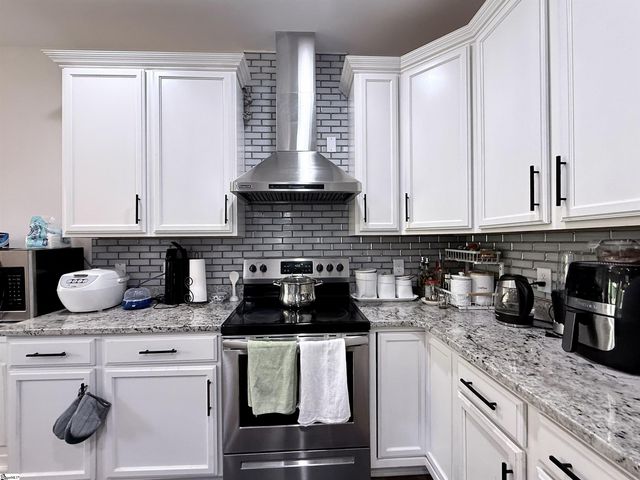 207 Freehold Way, Greer, SC 29650