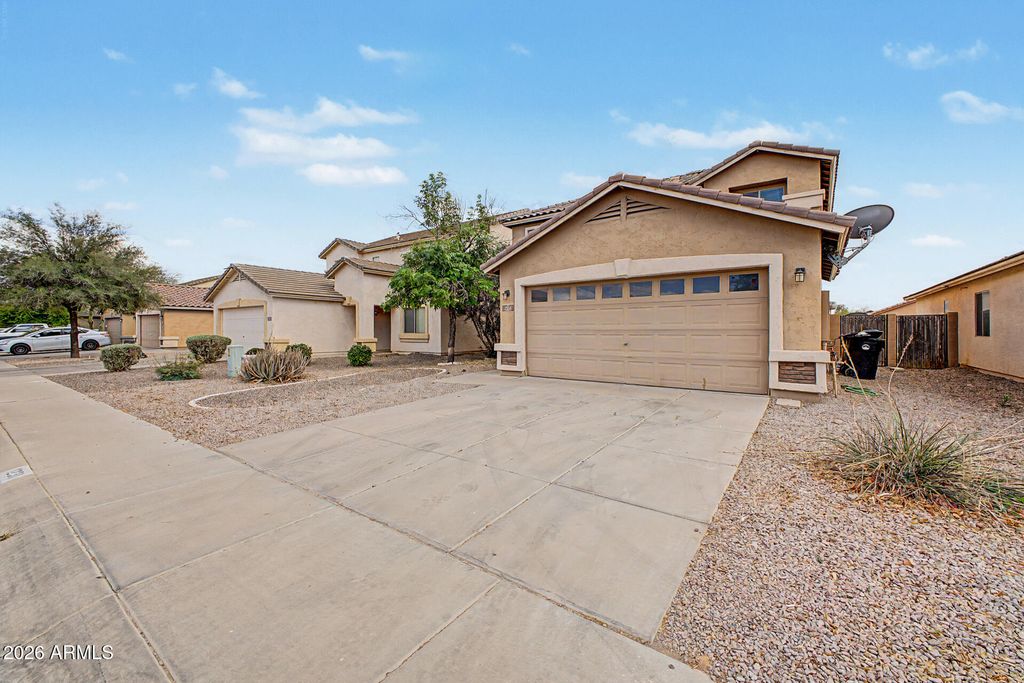 Image 4 of property listing at 1231 W WILSON Avenue, Coolidge, AZ 85128