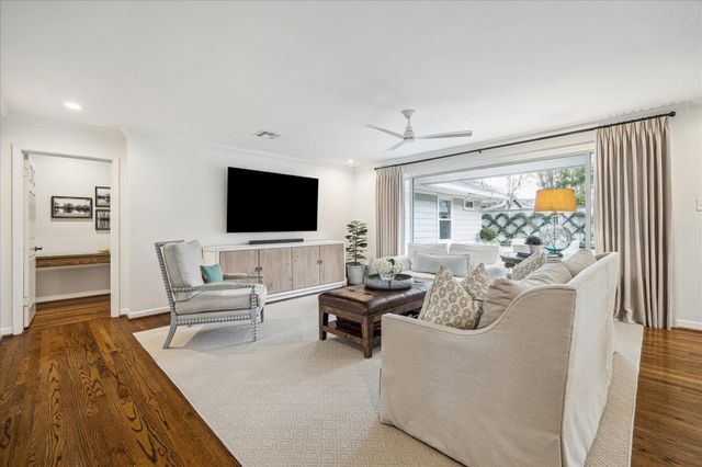 5655 Overbrook Lane, Houston, TX 77056