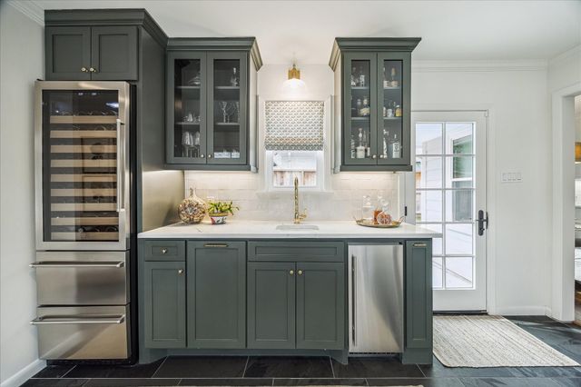 5655 Overbrook Lane, Houston, TX 77056