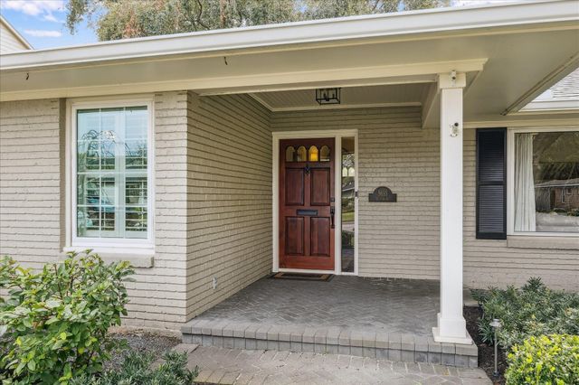 5655 Overbrook Lane, Houston, TX 77056