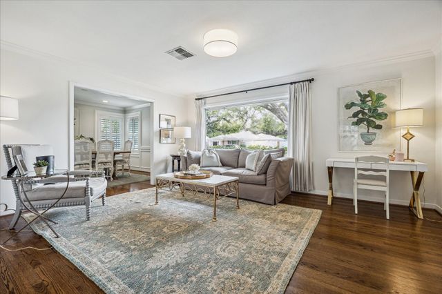 5655 Overbrook Lane, Houston, TX 77056