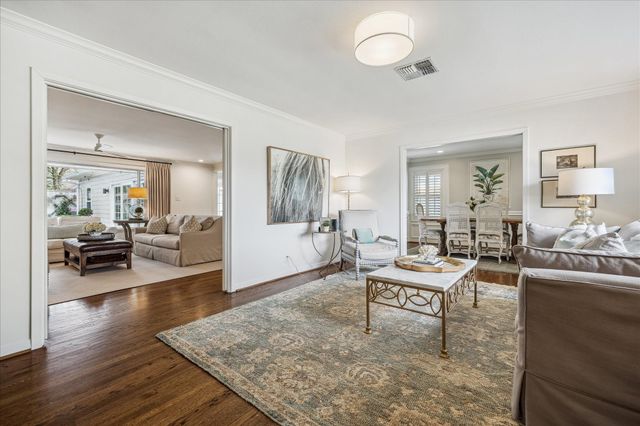 5655 Overbrook Lane, Houston, TX 77056