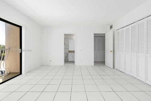 500 NE 2nd St 223, Dania Beach, FL 33004