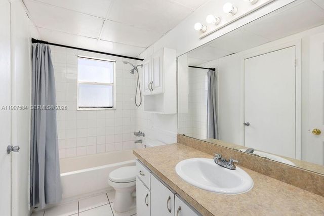 500 NE 2nd St 223, Dania Beach, FL 33004