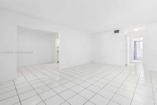 500 NE 2nd St 223, Dania Beach, FL 33004