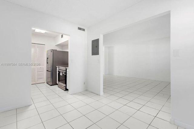 500 NE 2nd St 223, Dania Beach, FL 33004