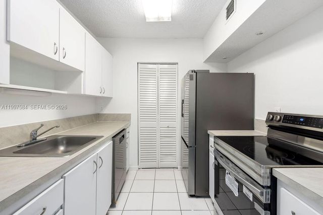 500 NE 2nd St 223, Dania Beach, FL 33004