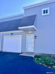 274 Church Street 8C, Guilford, CT 06437