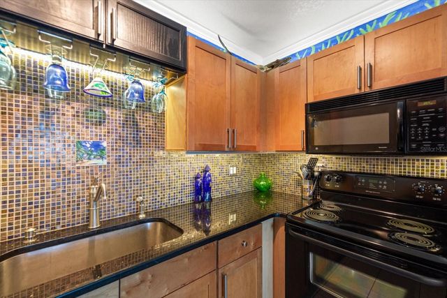 158 POMPANO DRIVE SE A, St Petersburg, FL 33705