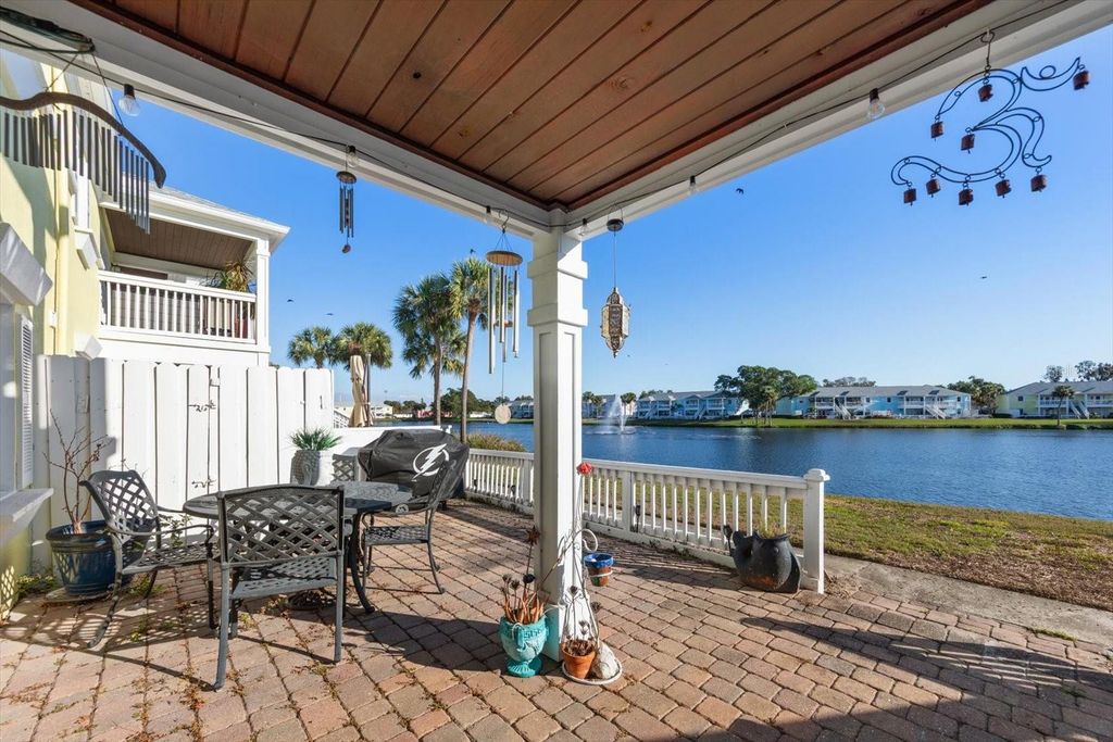 158 POMPANO DRIVE SE A, St Petersburg, FL 33705