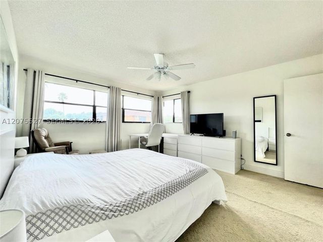 7750 NW 79th Ave H5, Tamarac, FL 33321