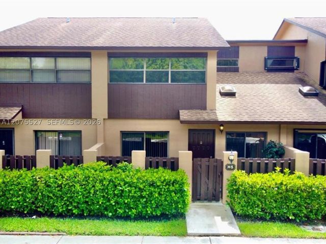 7750 NW 79th Ave H5, Tamarac, FL 33321