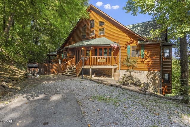 3280 Balsam Slopes Road, Sevierville, TN 37862